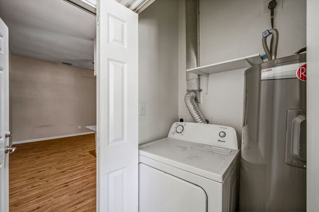 Building Photo - 778 N Belknap St