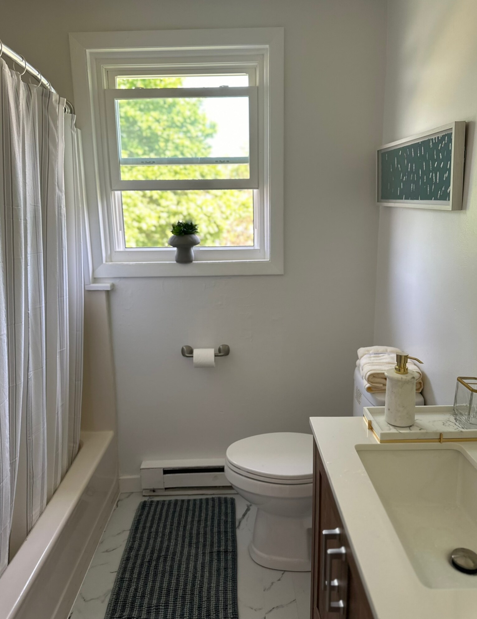 Bathroom - 91 Faith St