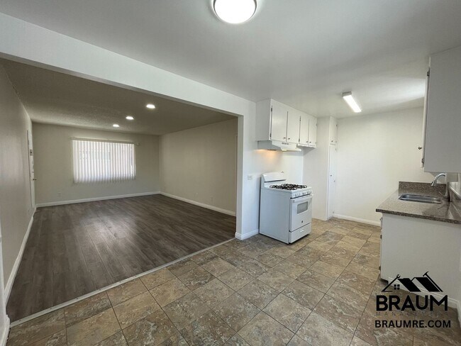 Building Photo - 19405 Haynes St