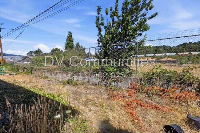 Building Photo - 47803 Harris St