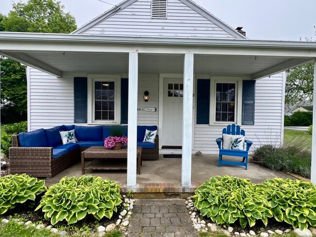 Primary Photo - 38 Seabreeze Rd