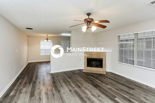 Building Photo - 3 Bedroom Pet-Friendly Home in Cordova, TN with Main Street Renewal
