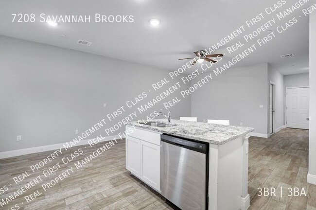 Building Photo - 7208 Savannah Brooks