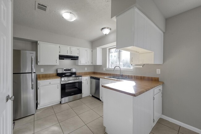 Building Photo - 4310 Enchantedgate Dr