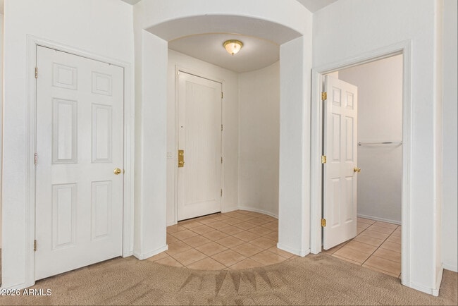 Building Photo - 513 W Beautiful Ln