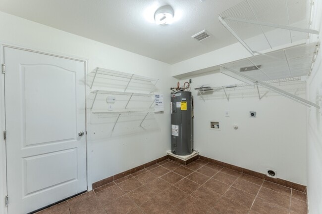 Building Photo - 1339 Diamond Bluff