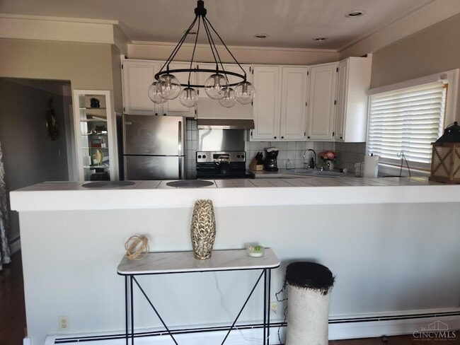 Building Photo - 399 Oregon St