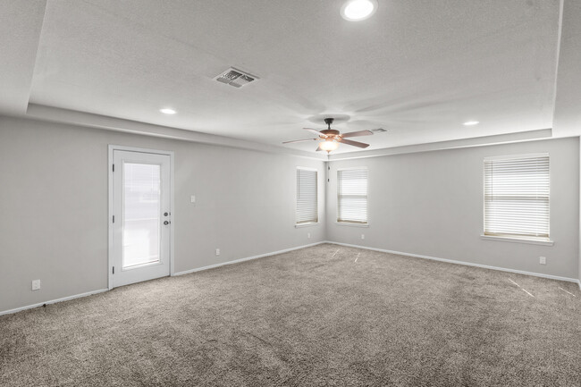 Building Photo - 12352 Stansbury Dr