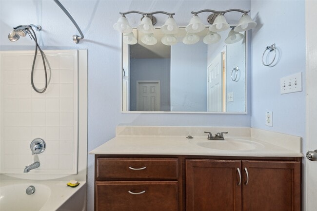 Building Photo - 1819 Killiney Ct