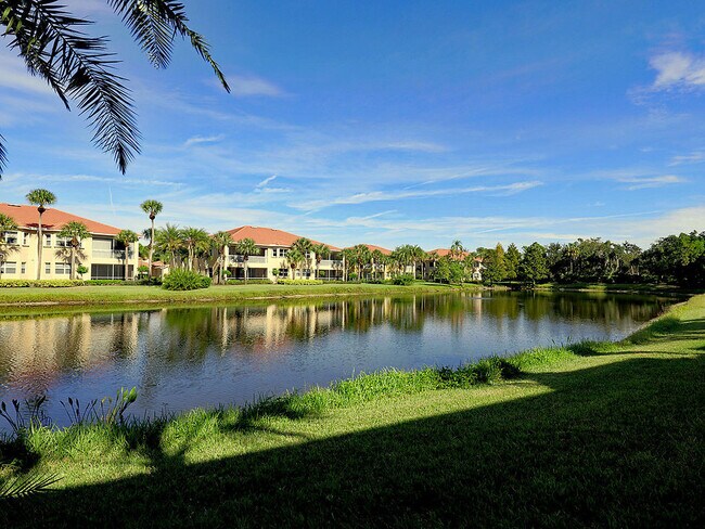 Building Photo - Moody River~  Furnished Coach Home