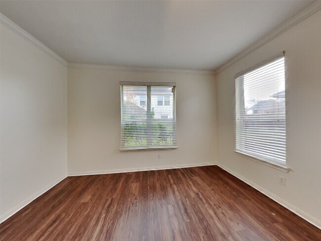 Building Photo - 4428 Blossomwood Dr