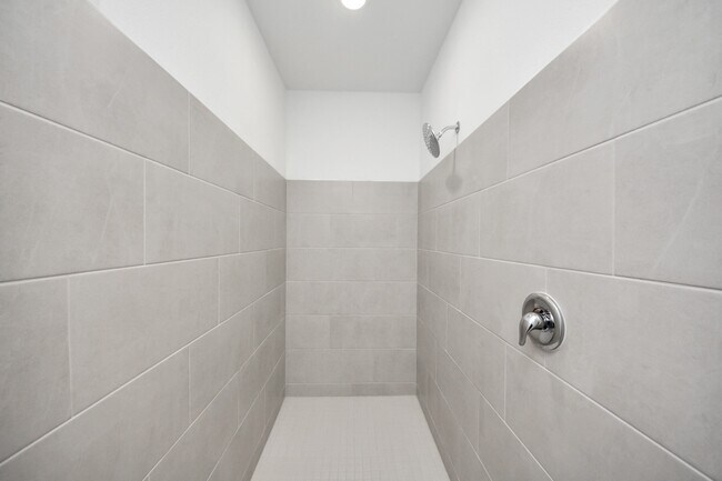 Building Photo - 3029 Avenida Sonoma Dr