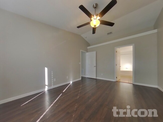 Building Photo - 15115 Margaux Dr