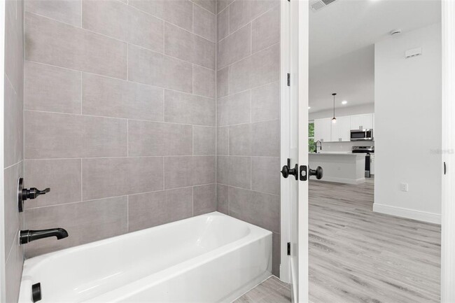 Building Photo - 1771 Roseberry Ln