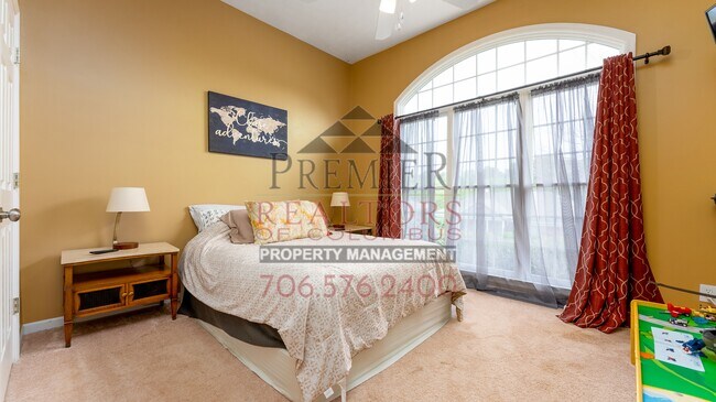 Building Photo - 9230 Garrett Creek Dr