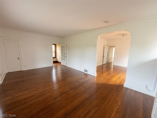 Building Photo - 2287 Ogontz Ave