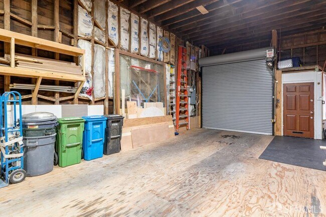 Building Photo - 2530 3rd St