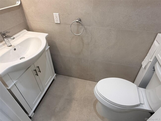 Building Photo - 48-23 44th St