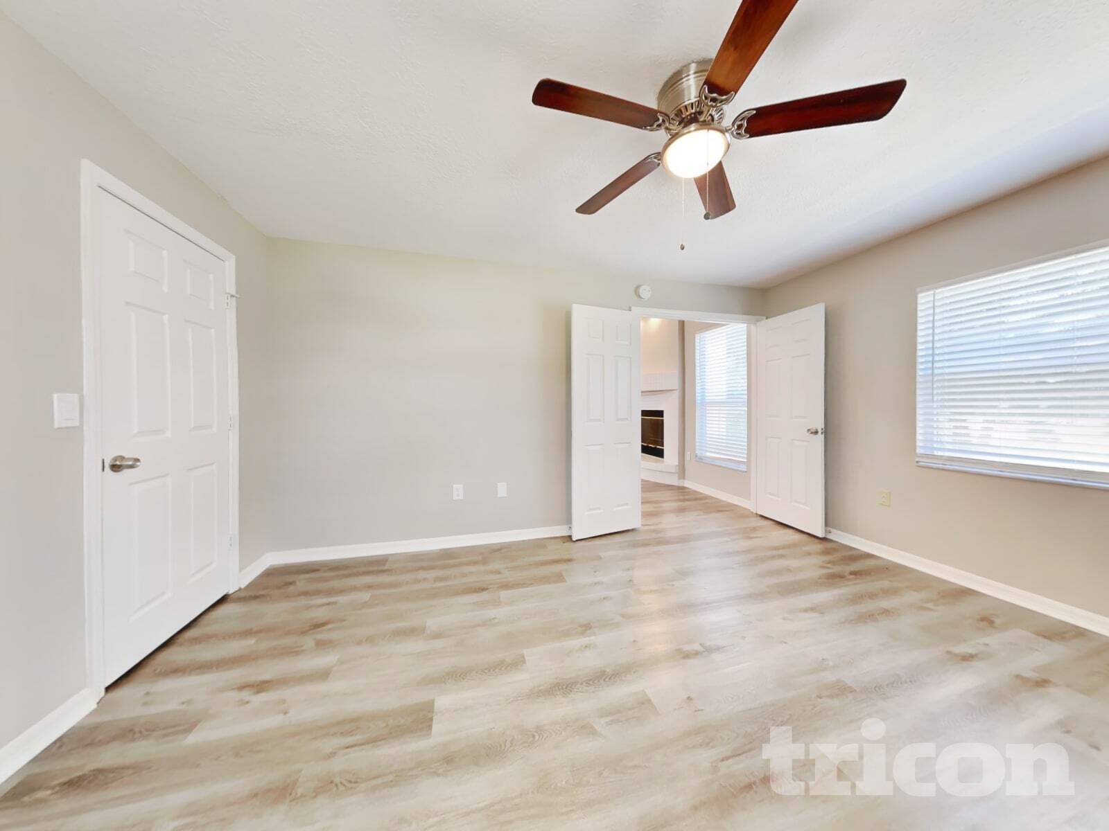 Building Photo - 528 Little Lake Ct