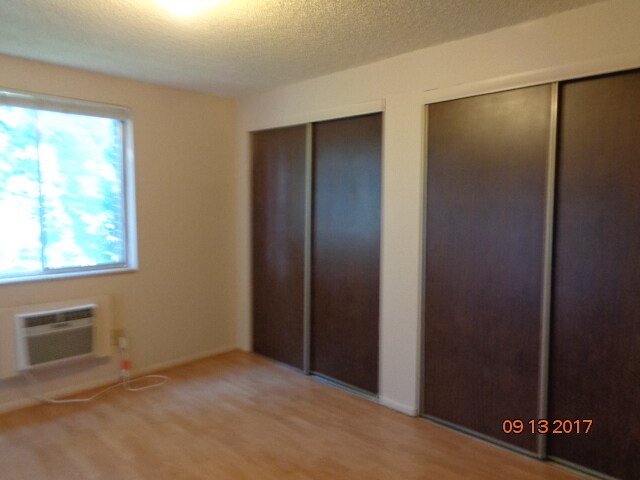 Building Photo - Wonderful 1 BR/1 BA third level condo in secured building.