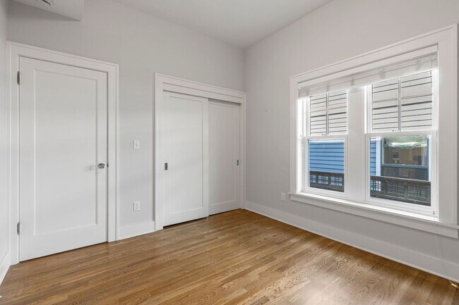 Building Photo - 2715 NE 35th Ave