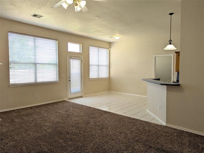 Building Photo - 2604 Southern Hills Dr