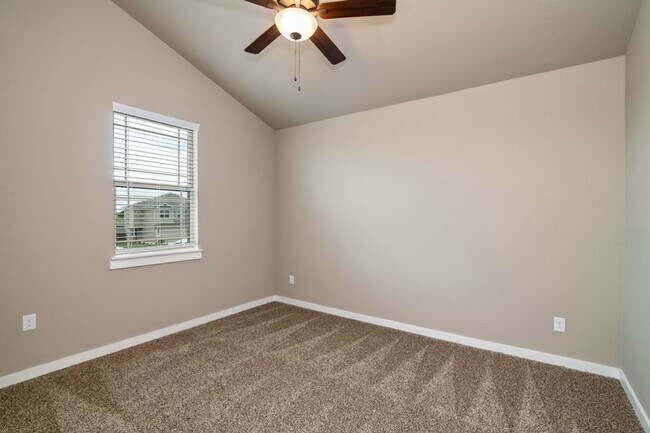 Building Photo - GORGEOUS 2 BEDROOM FOUR PLEX LOCATED IN MIDLOTHIAN ISD!