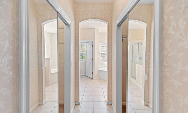 Building Photo - Unique Opportunity, Julington Creek Plantation Beauty