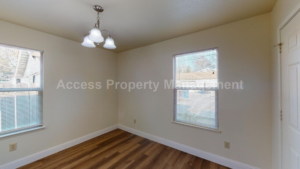 Building Photo - 1317 Myrtle St