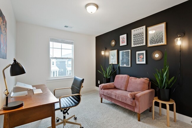 Building Photo - Franklin Townhome For Lease