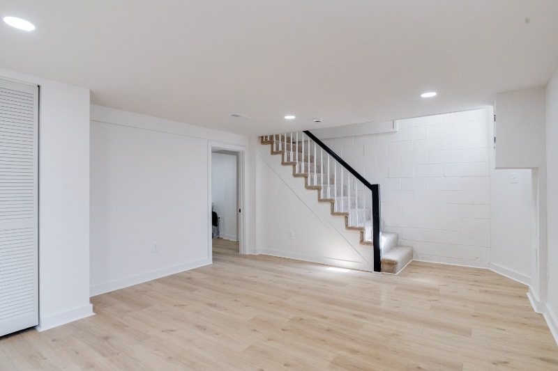 Building Photo - 1720 Wadsworth Way