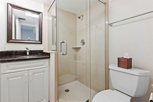 Building Photo - 9480 Poinciana Pl