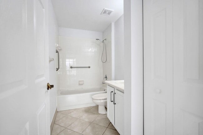 Building Photo - 5069 Toscana Trail