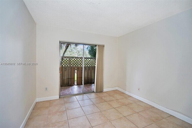 Building Photo - 8500 SW 109th Ave