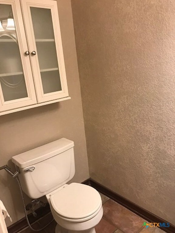 Building Photo - 419 Tomahawk Dr