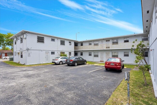 Building Photo - 3255 W Flagler St