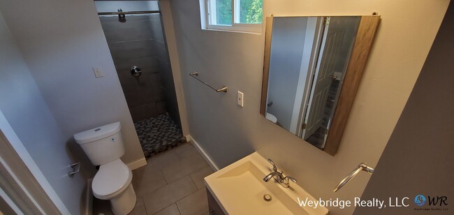 Building Photo - Very Nice 3 Bedroom 1.5 Bath House in Madisonville