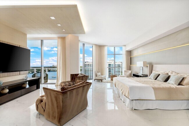 Building Photo - 17301 Biscayne Blvd