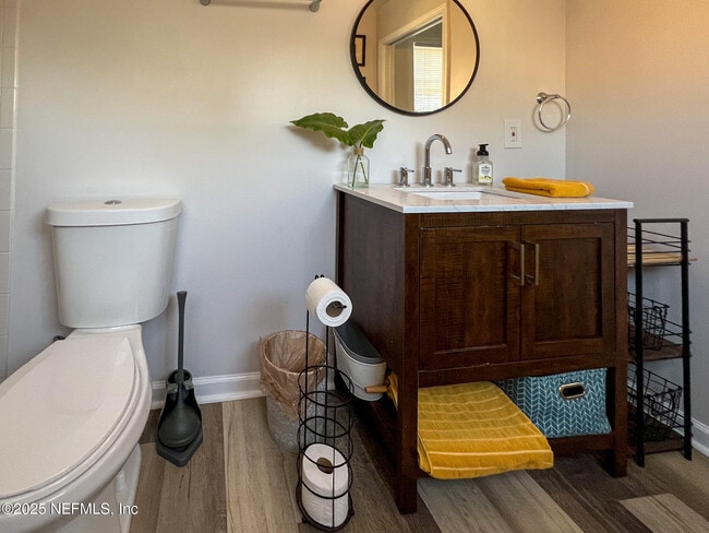 Building Photo - 3568 Riverside Ave