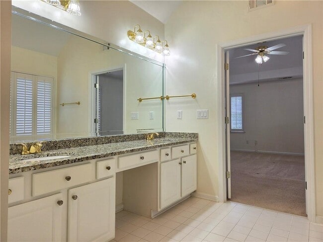 Building Photo - 3715 Ridgeside Ct