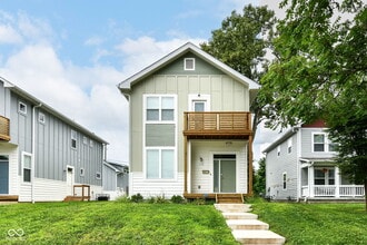 Building Photo - 2028 Columbia Ave