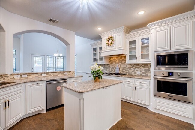 Building Photo - 13940 Steadman Dr