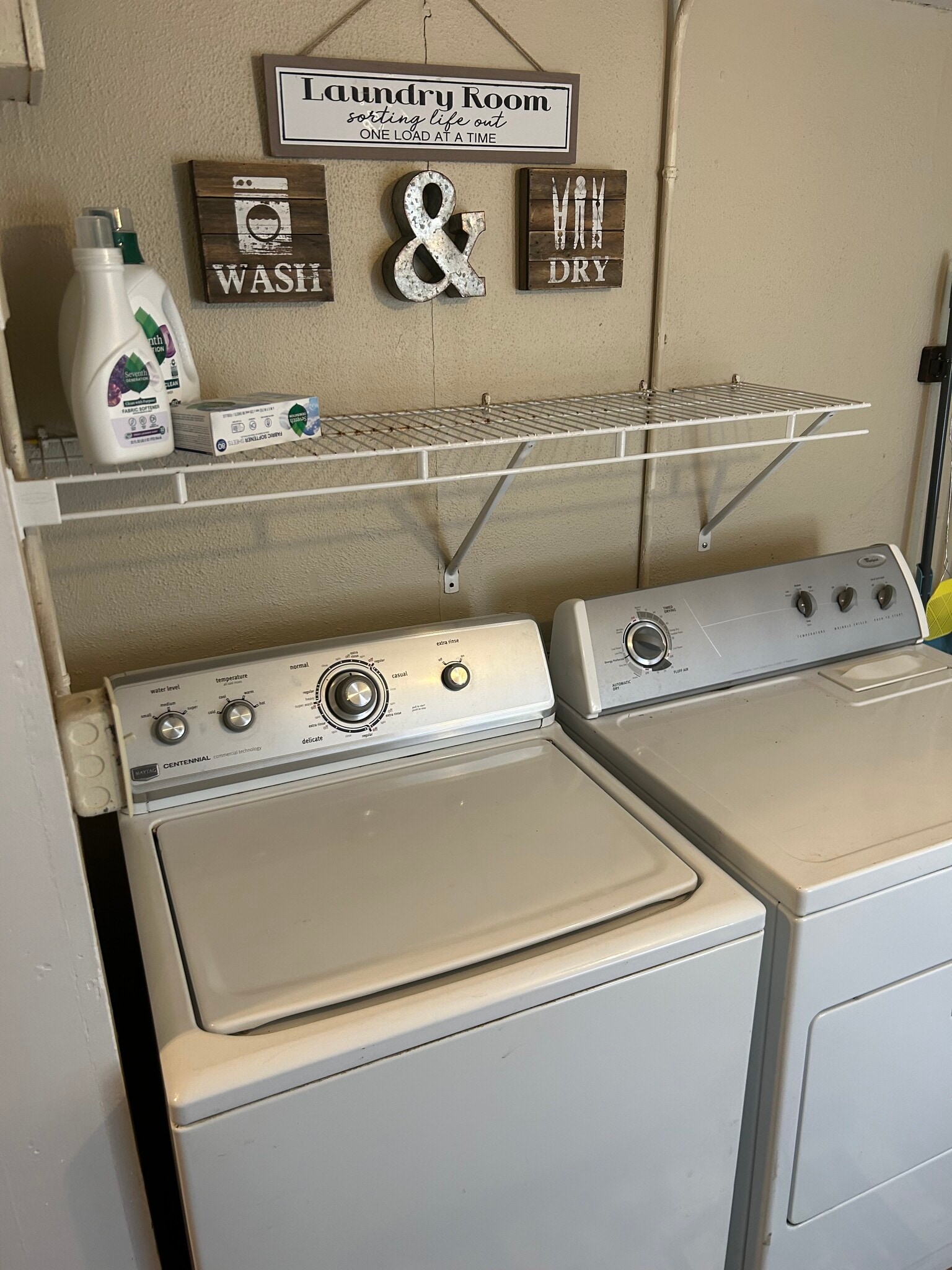 Laundry in-unit - 1515 Bluff Ave