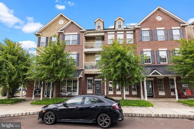 Building Photo - 3854 Ashland Dr