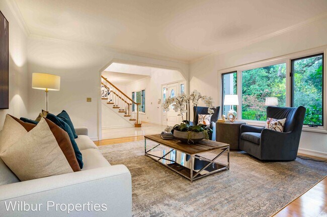 Building Photo - 5 br, 3.5 bath House - 27555 Purissima Rd