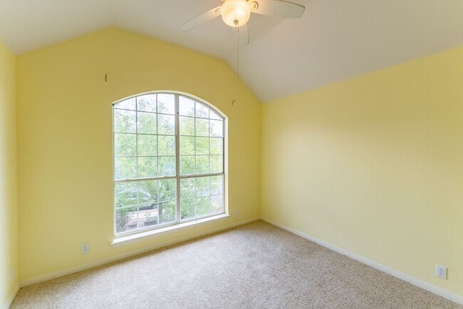 Building Photo - Spacious and stunning 4 bed 3.5 bath in Austin!!!