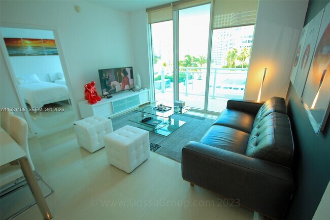 Building Photo - 950 Brickell Bay Dr