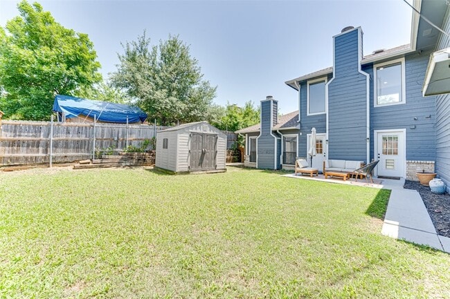 Building Photo - 6801 Alissa Dr