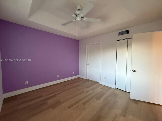 Building Photo - 9907 Westwood Dr