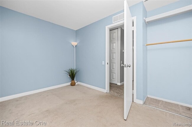 Building Photo - 2917 Rockford